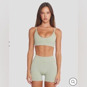 CSB x Isabelle Mathers shorts pistachio 4” small